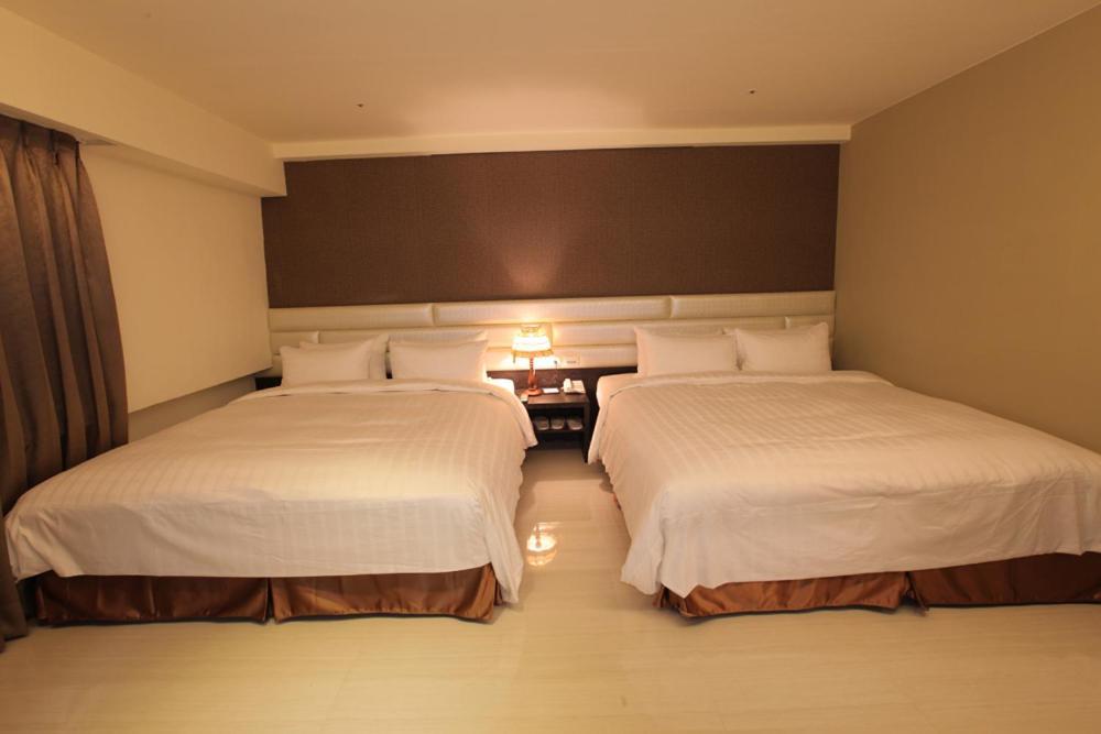 Nest Hotel Kaohsiung Bagian luar foto